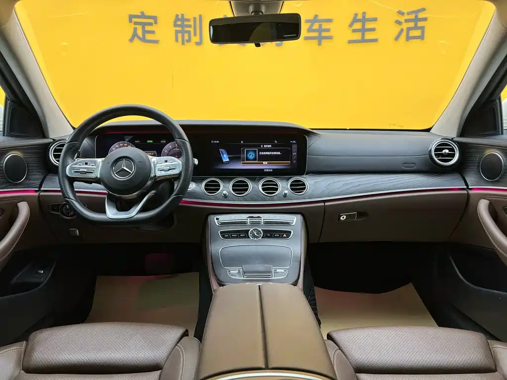 Mercedes-Benz E-Class — миниатюра 14