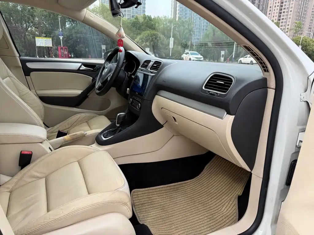 Volkswagen Golf — миниатюра 13