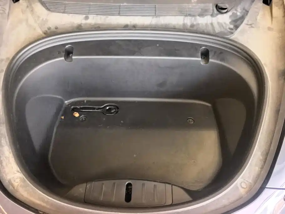 Tesla Model 3 — миниатюра 10