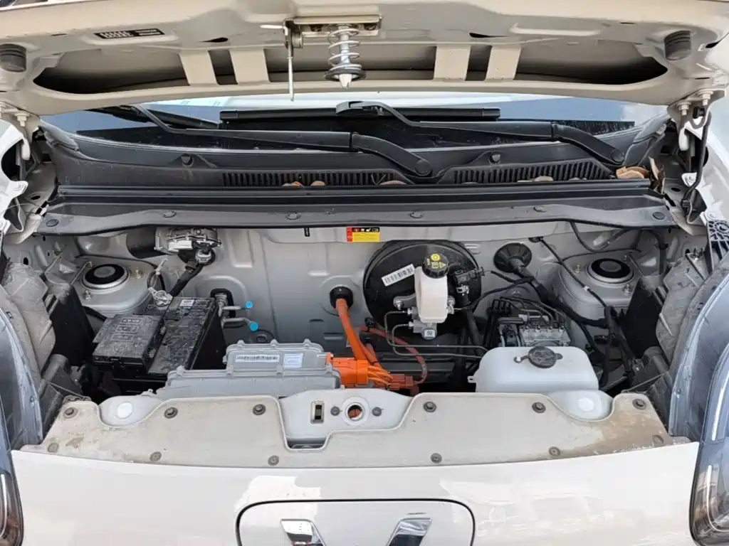 Wuling MINIEV — миниатюра 20