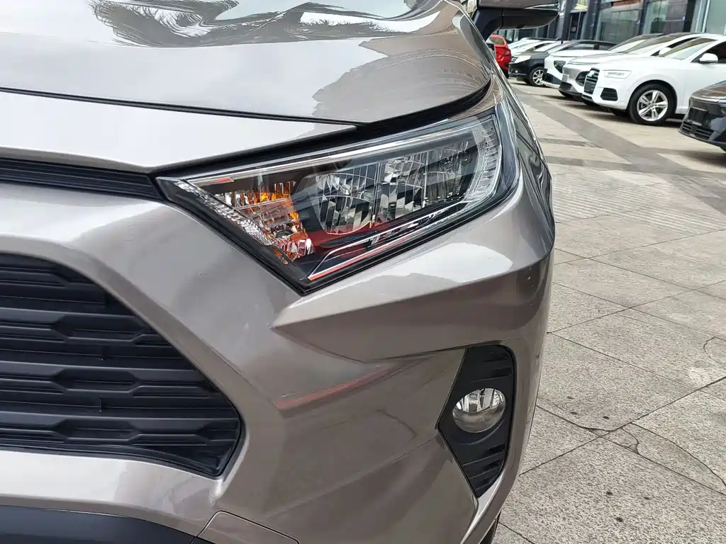 TOYOTA RAV4 RONGFANG