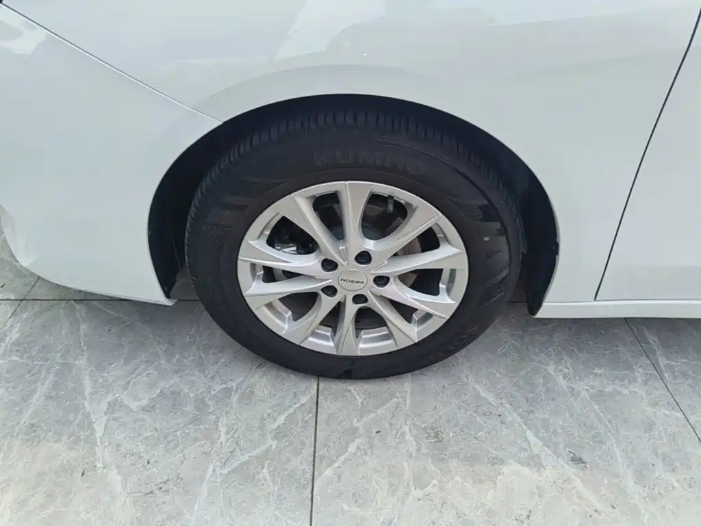 Roewe i5 — миниатюра 23