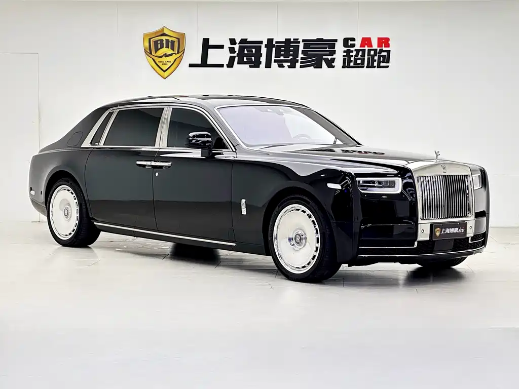 ROLLS-ROYCE PHANTOM