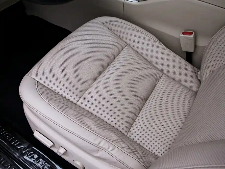 Toyota Highlander — миниатюра 14