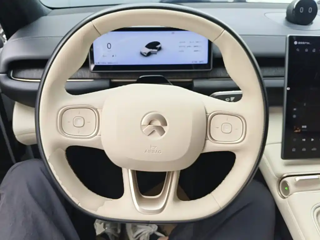 NIO ES6 — миниатюра 11