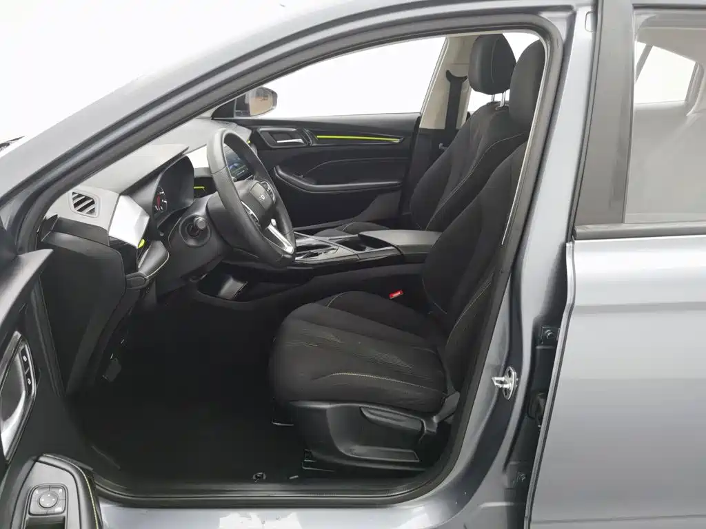 Roewe i5 — миниатюра 10
