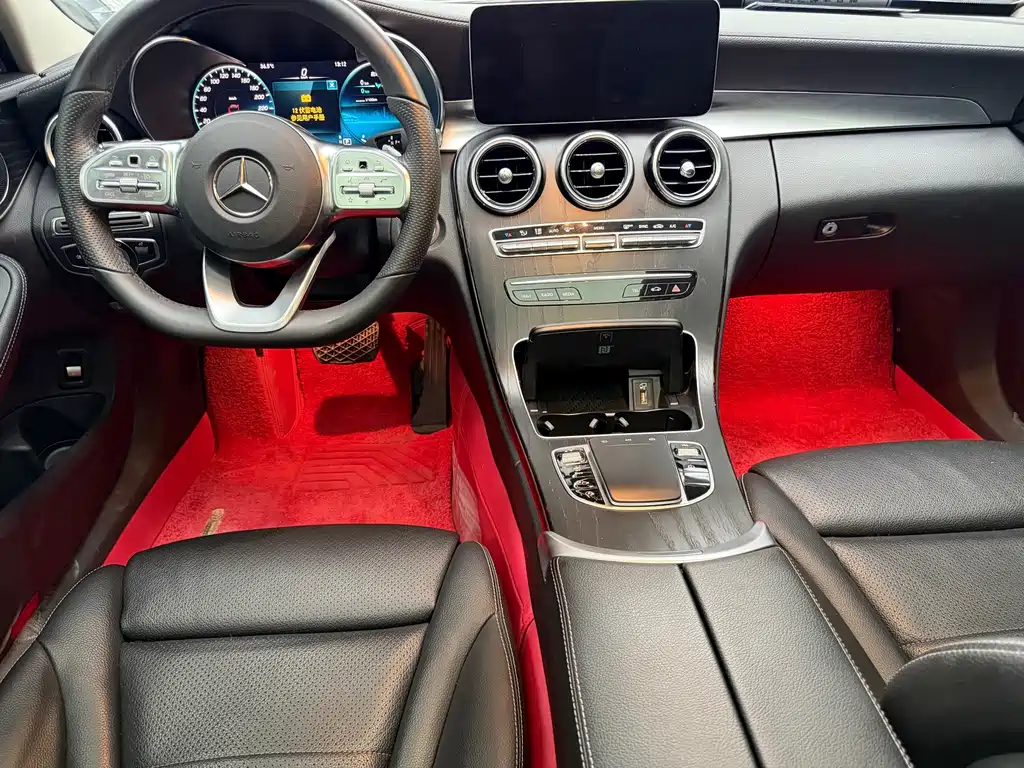 Mercedes-Benz C-Class — миниатюра 11