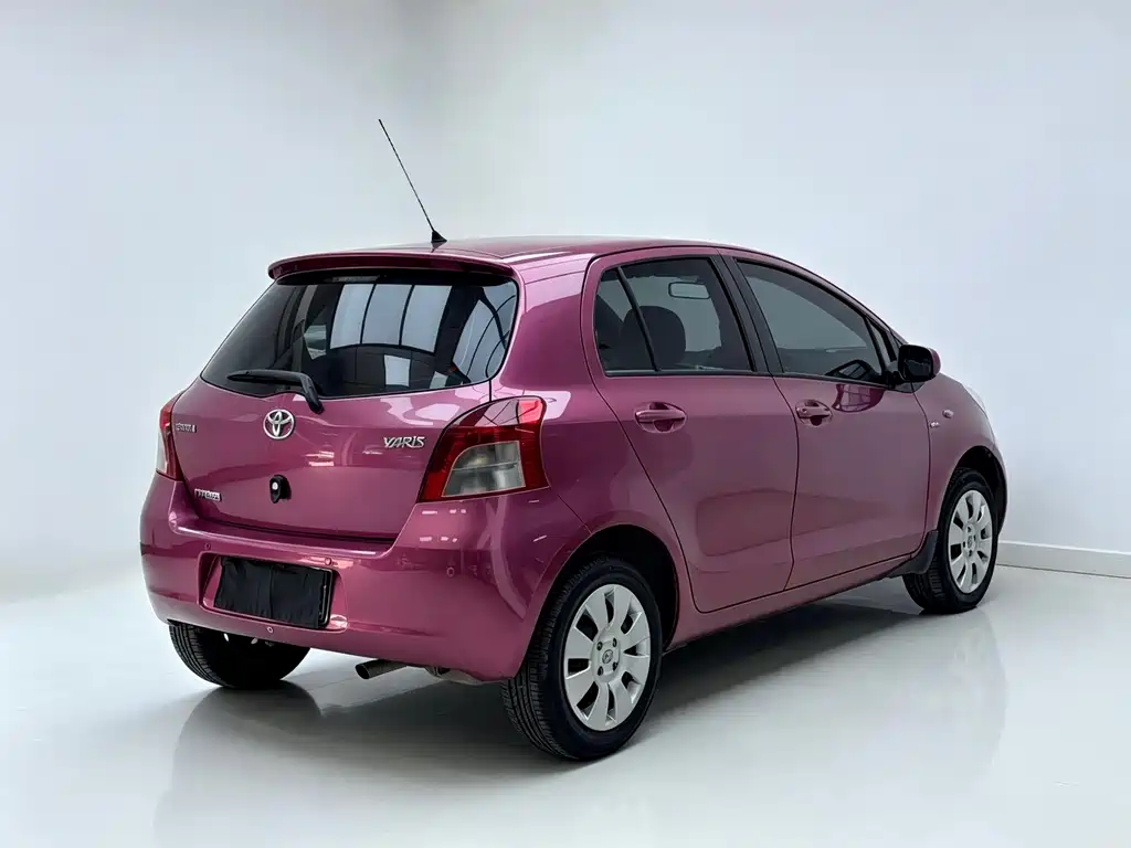 Toyota Yaris — миниатюра 11