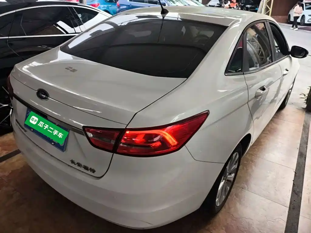 Ford Escort — миниатюра 7