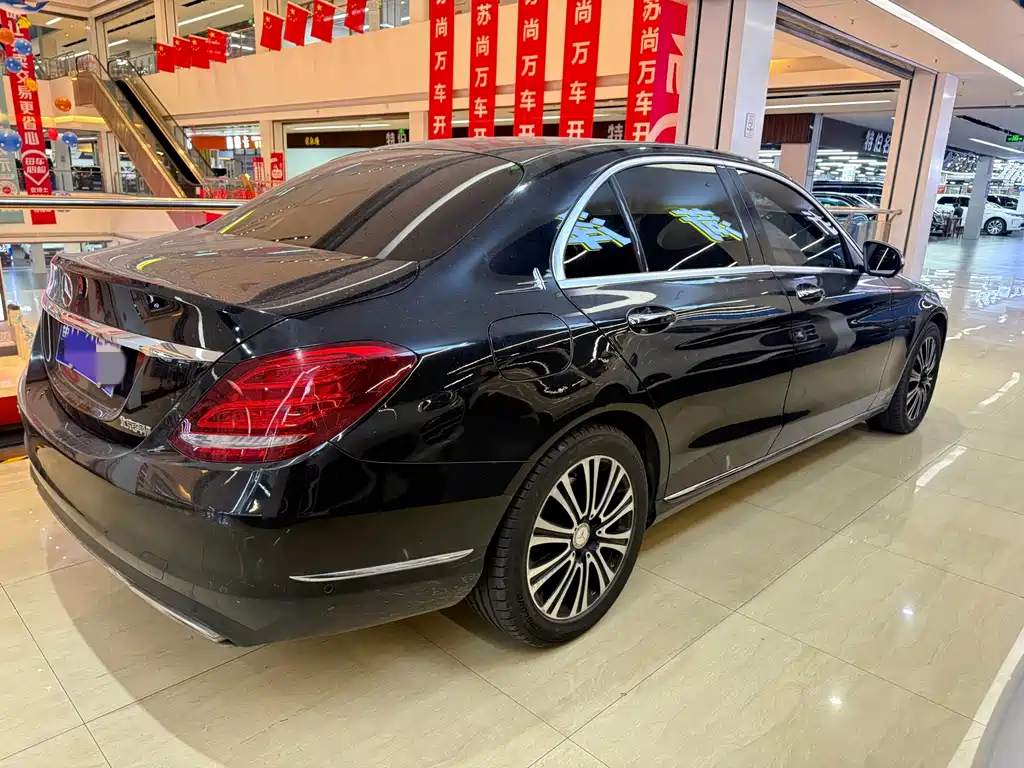 Mercedes-Benz C-Class — миниатюра 9