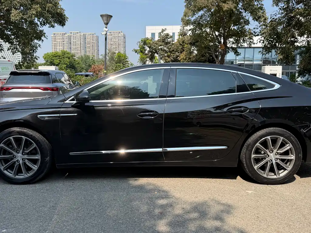 Buick LaCrosse — миниатюра 20