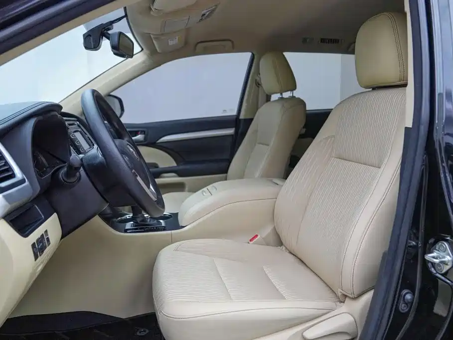 Toyota Highlander — миниатюра 7