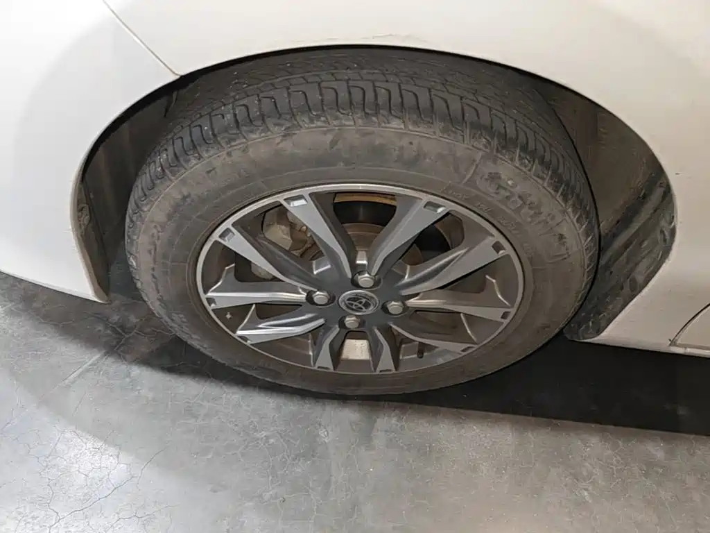 Toyota Yaris L — миниатюра 23