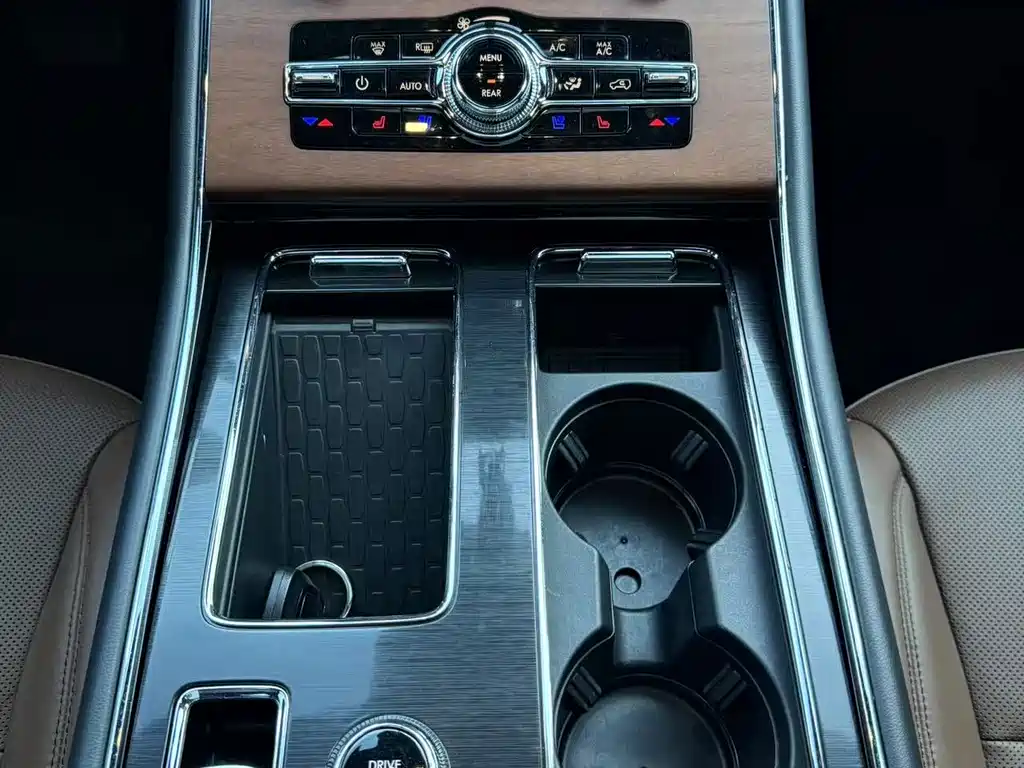 Lincoln Aviator — миниатюра 10