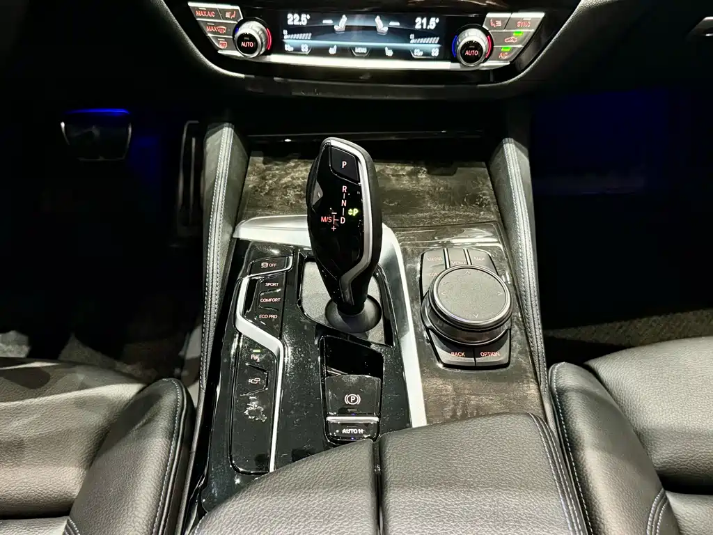 BMW 6 Series GT — миниатюра 11