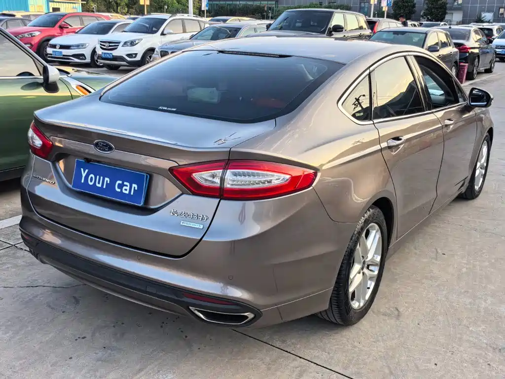Ford Mondeo — миниатюра 6