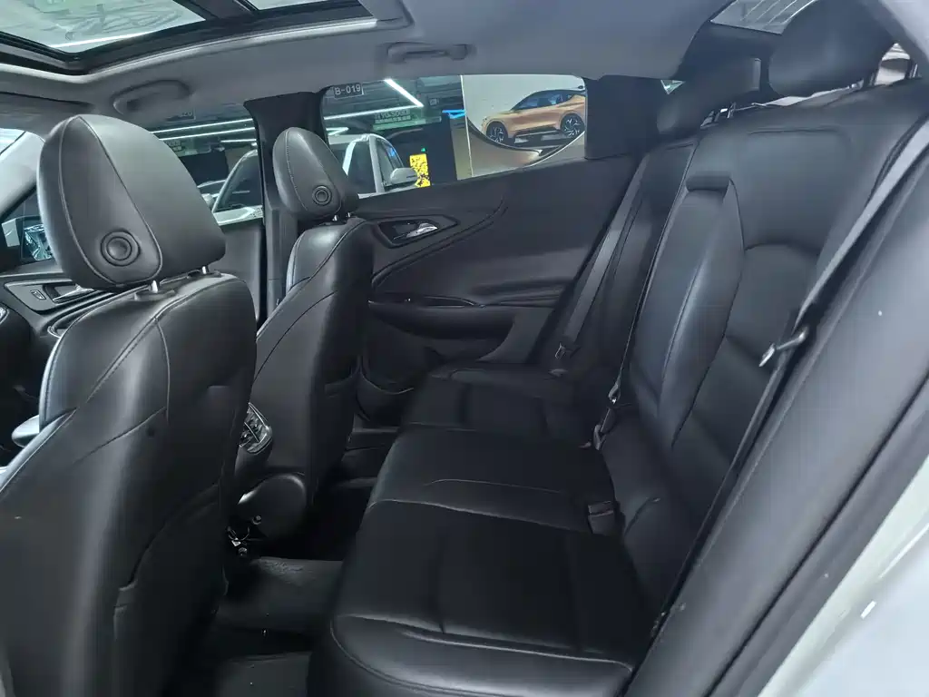 Chevrolet Malibu XL — миниатюра 7