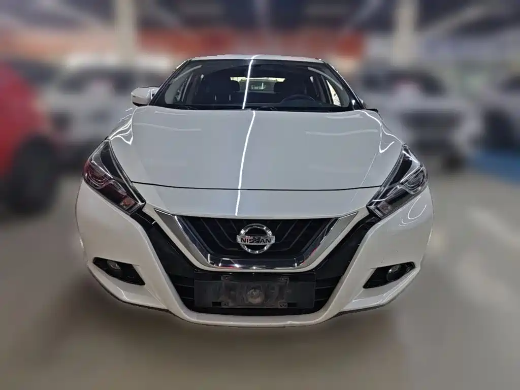 Nissan Bluebird — миниатюра 5