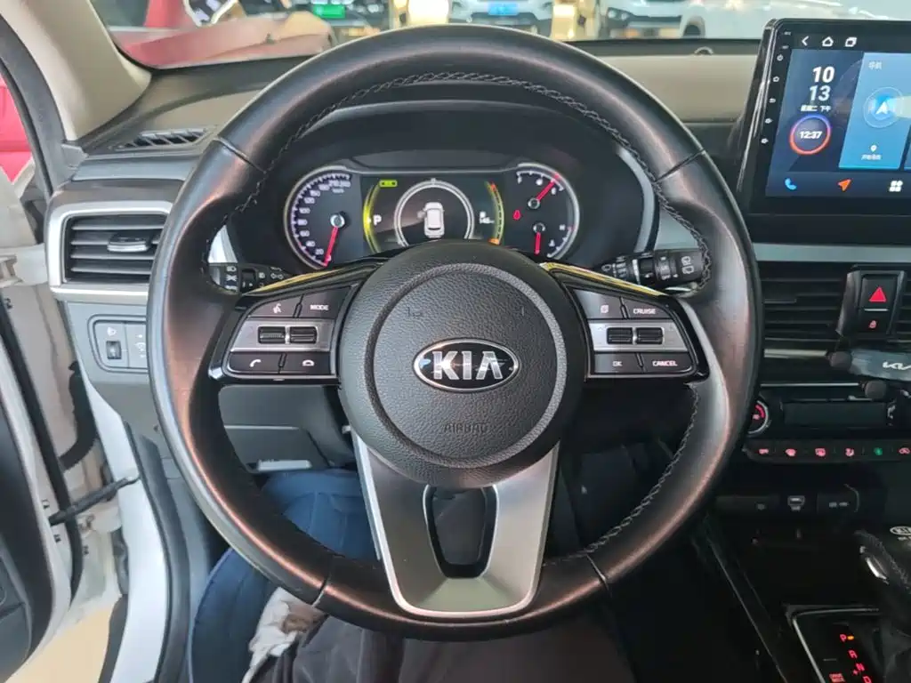 Kia Sportage — миниатюра 11