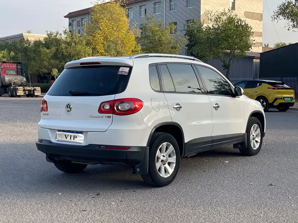 Volkswagen Tiguan — миниатюра 10