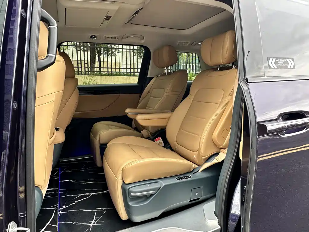 GAC Motor 传祺E8 PHEV — миниатюра 14