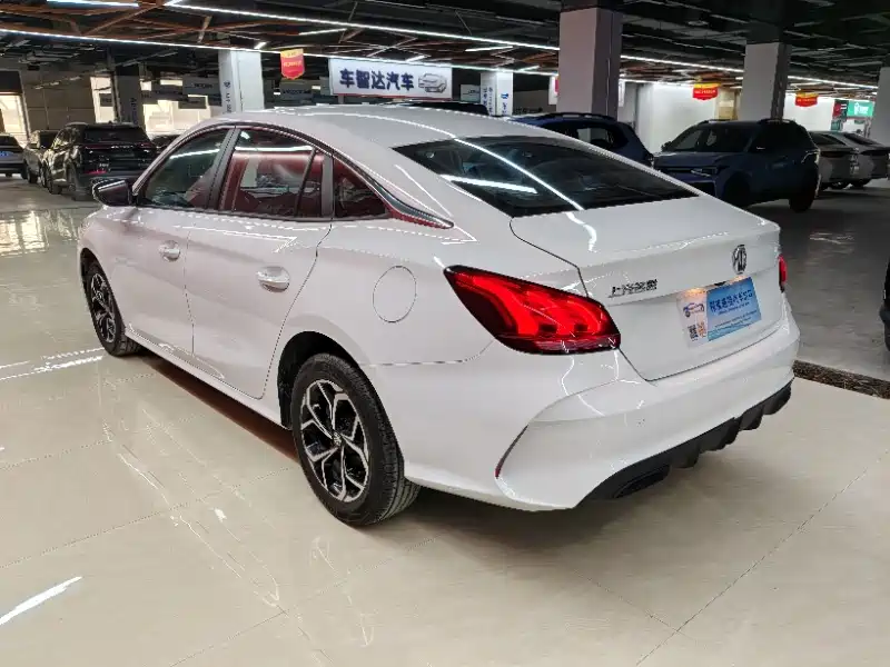 MG MG5 — миниатюра 5