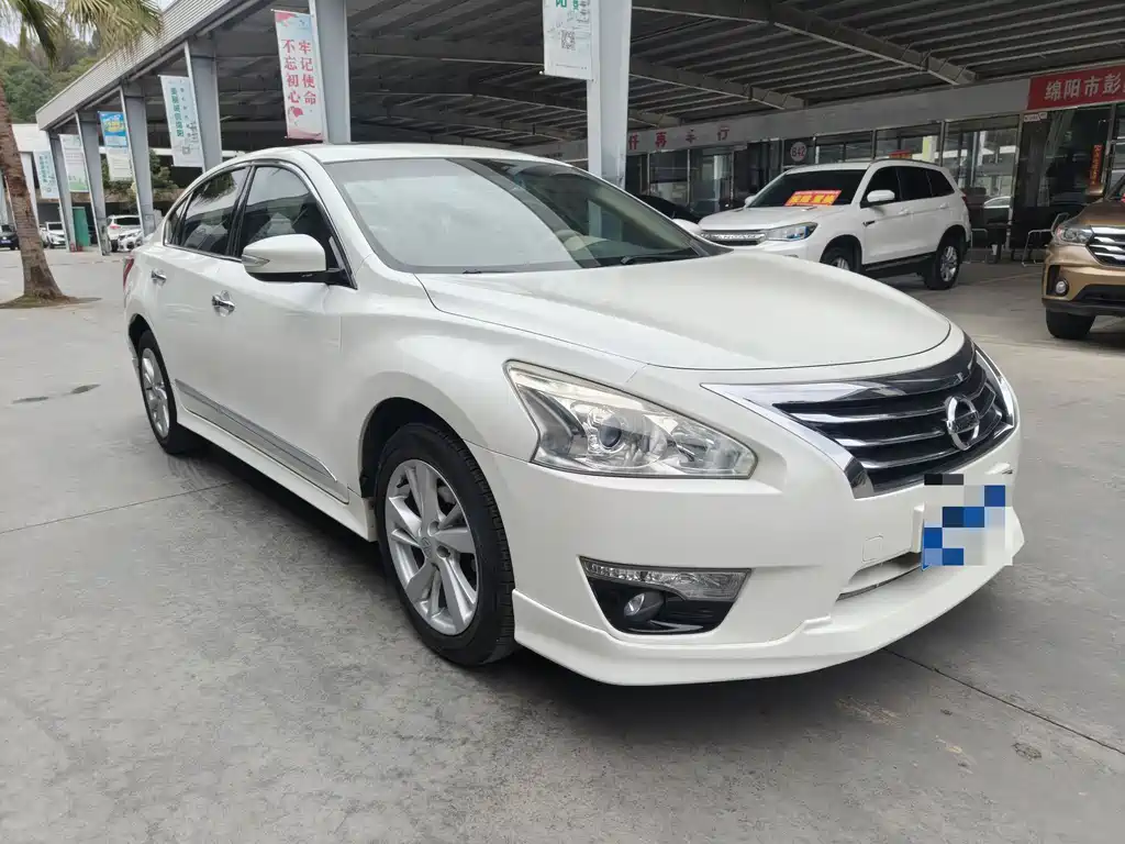 NISSAN TEANA