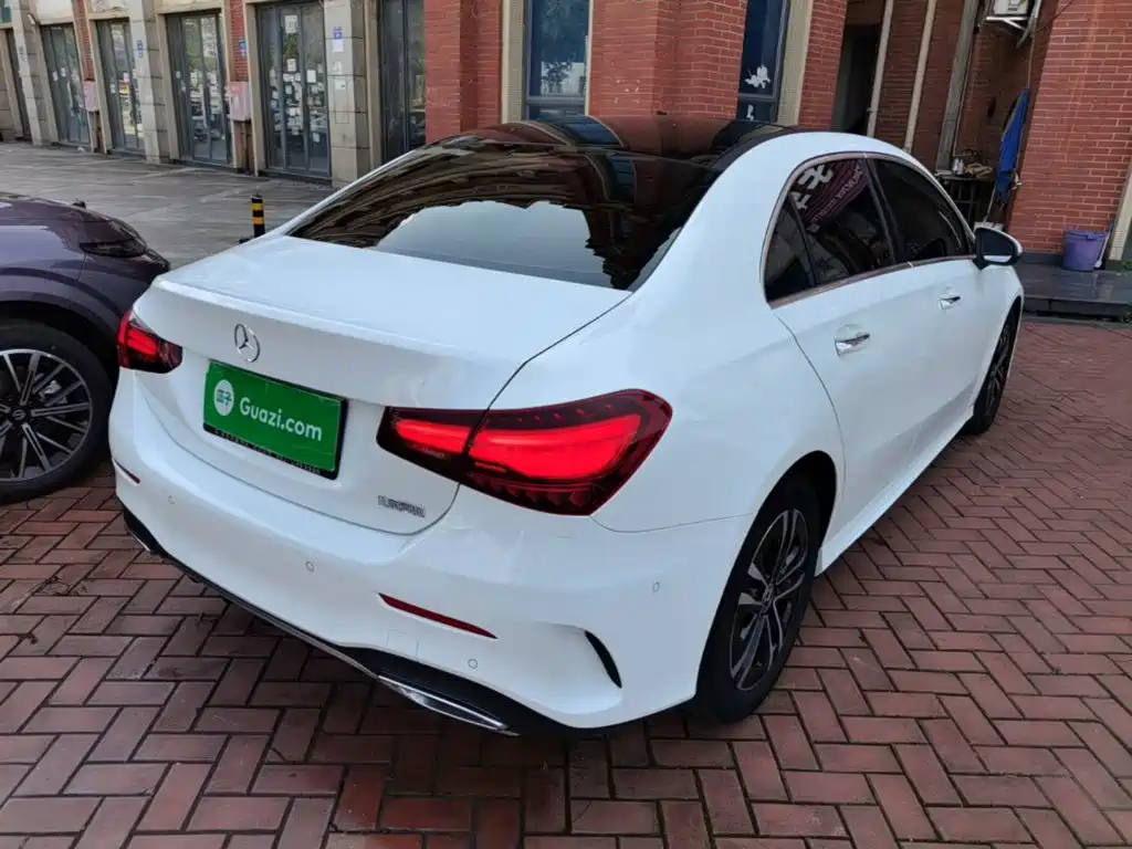 Mercedes-Benz A-Class — миниатюра 7