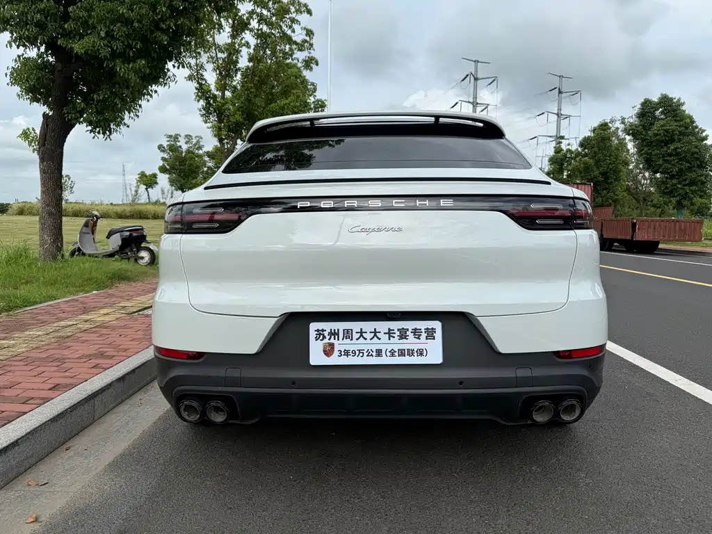 Porsche Cayenne — миниатюра 7