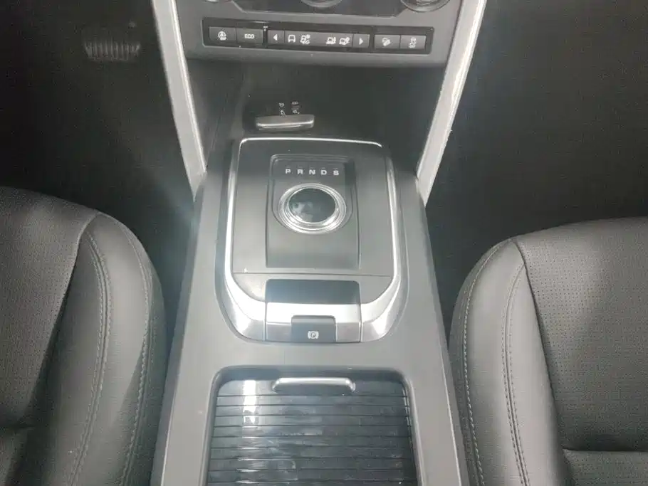 Land Rover Discovery Sport — миниатюра 16