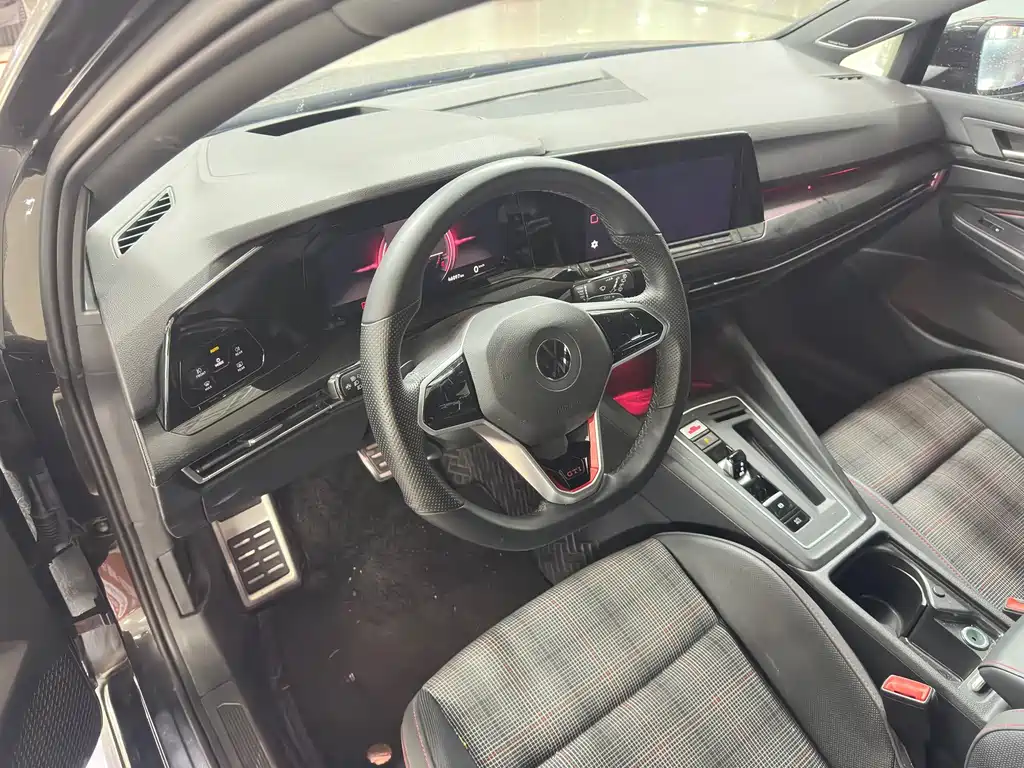 Volkswagen Golf GTI — миниатюра 6