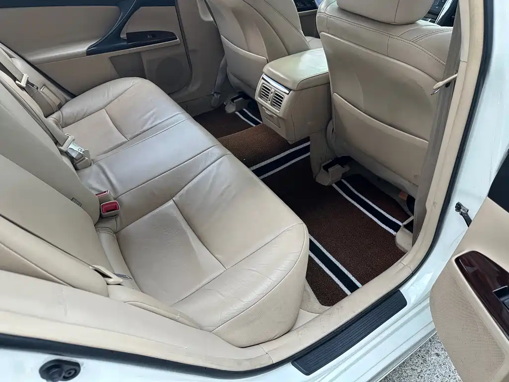Toyota Reiz — миниатюра 21