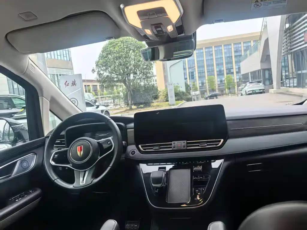 Hongqi Hongqi HQ9 PHEV — миниатюра 6