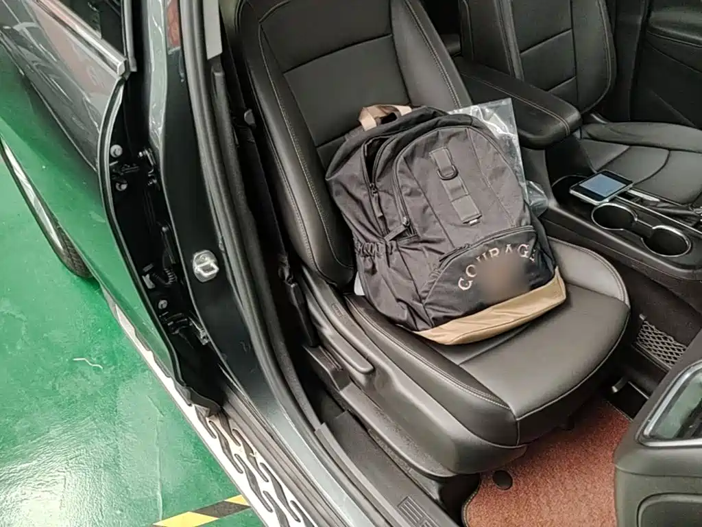 Chevrolet Equinox — миниатюра 25