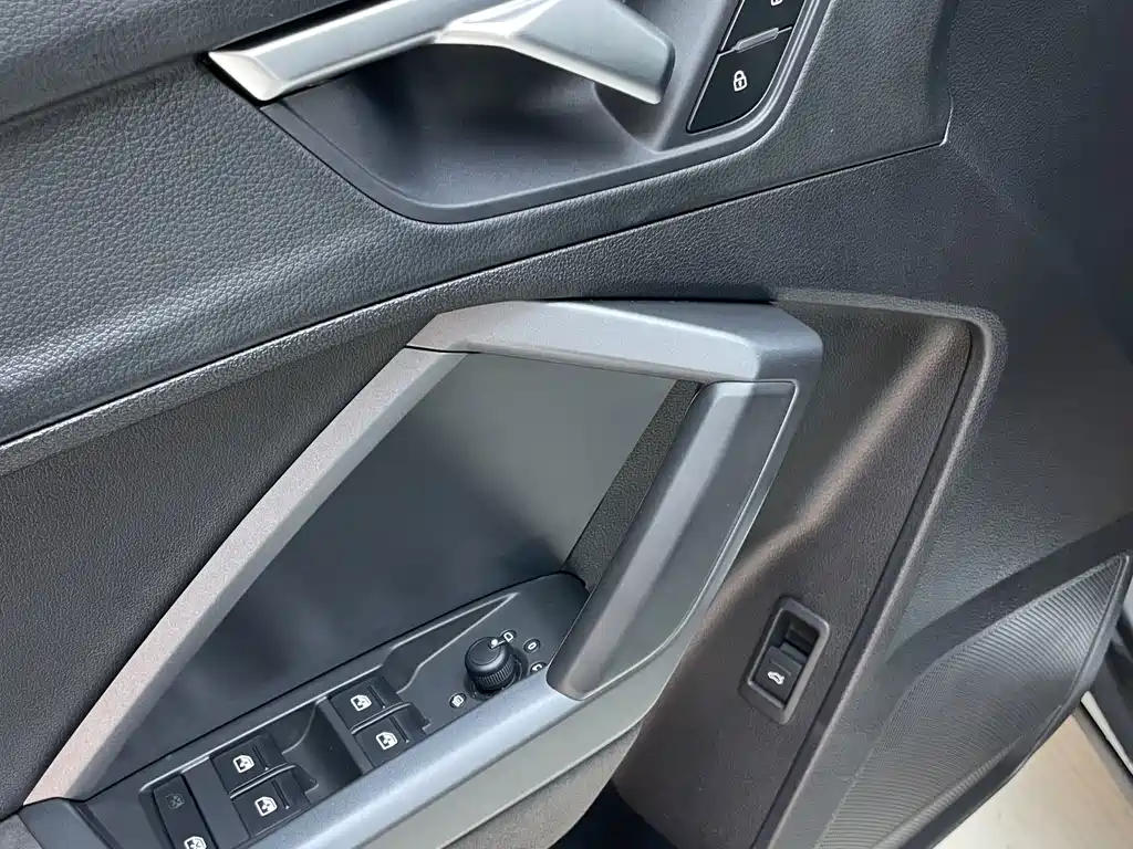 Audi Q3 Sportback — миниатюра 8