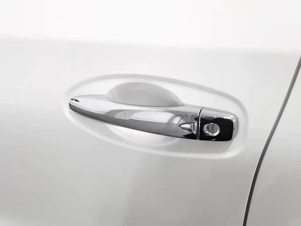 Nissan X-Trail — миниатюра 18