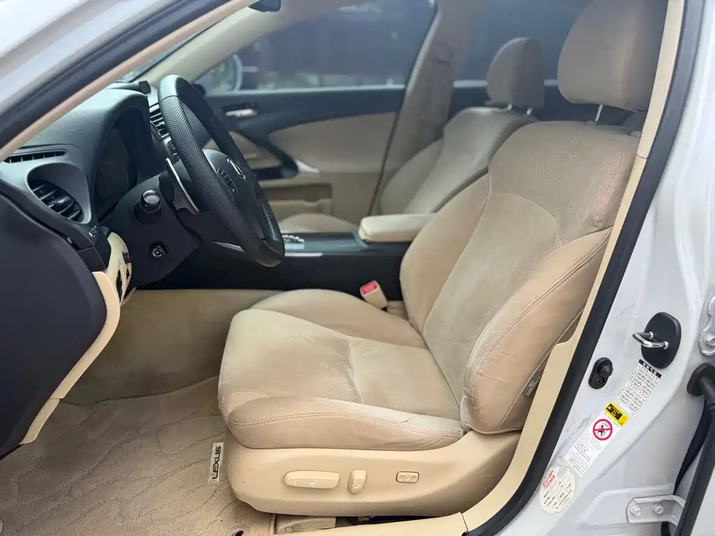 Lexus IS — миниатюра 8