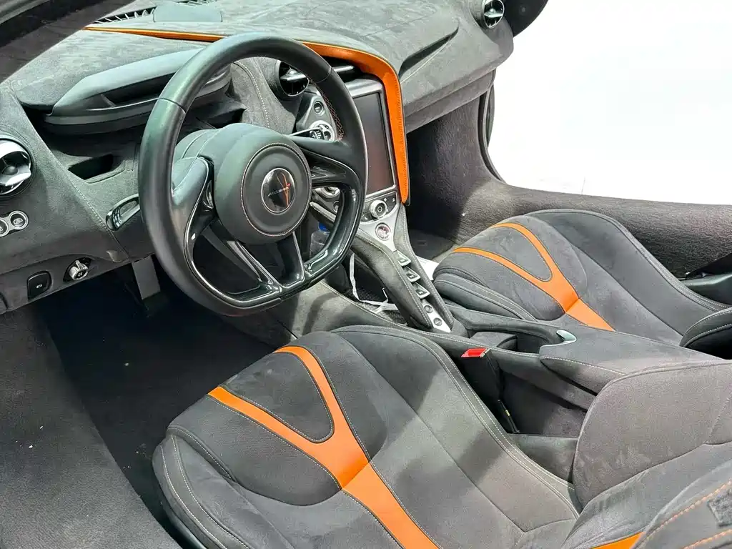 McLaren 720S 2017 4.0T Coupe