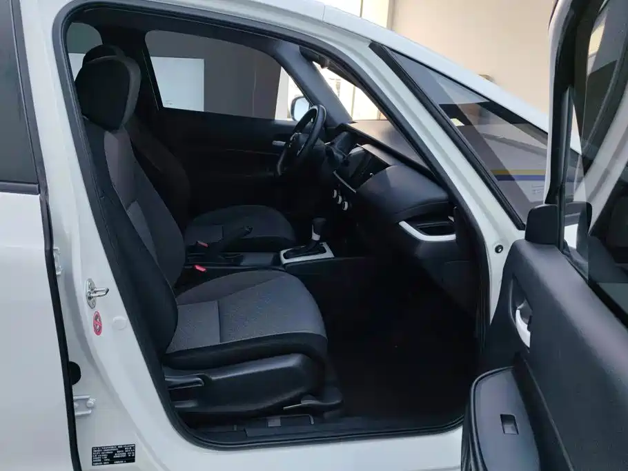 Honda Fit — миниатюра 8