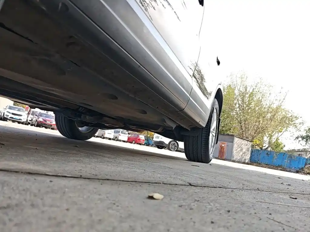 Volkswagen Tiguan — миниатюра 22