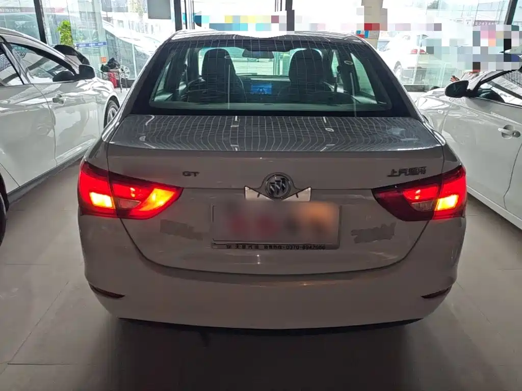 Buick Excelle — миниатюра 6