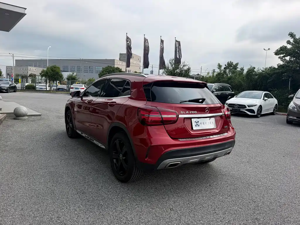 Mercedes-Benz GLA — миниатюра 21