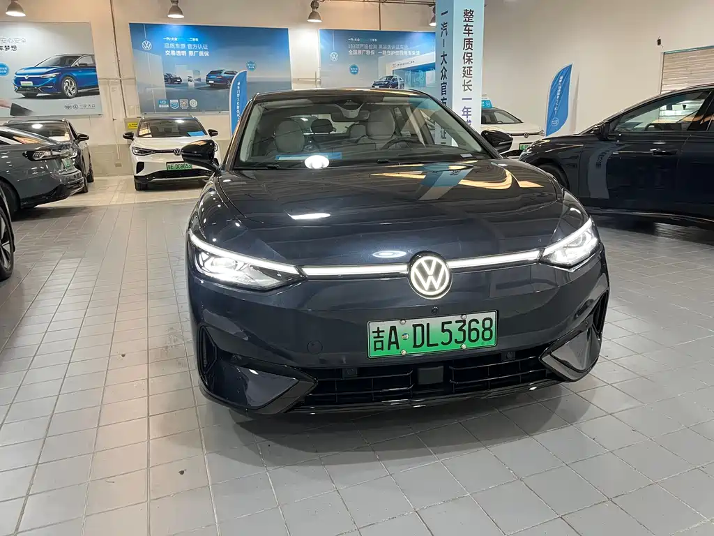 VOLKSWAGEN ID.7 VIZZION