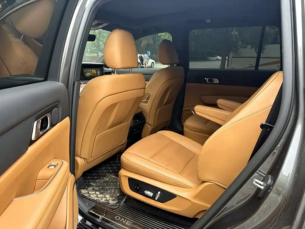 Li Auto Li ONE — миниатюра 8