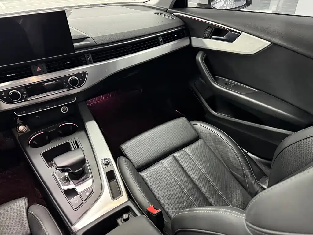Audi A4L — миниатюра 7