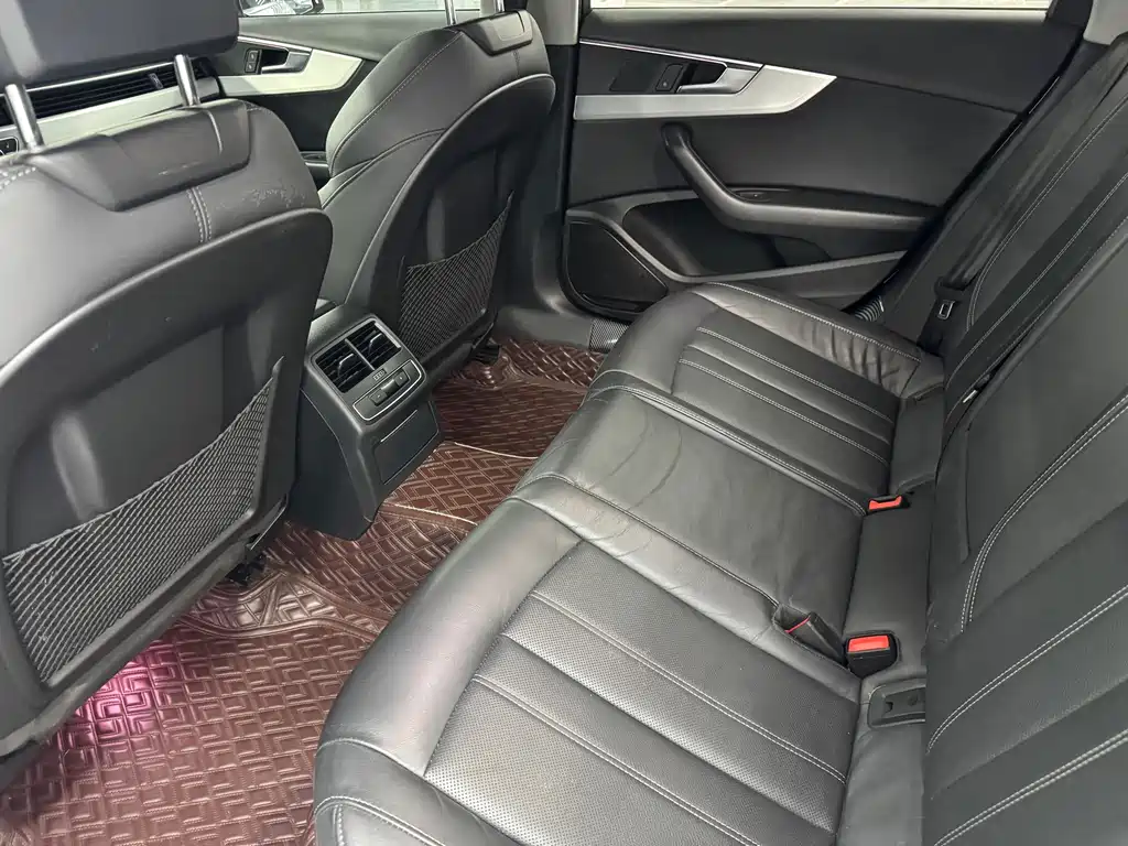 Audi A4L — миниатюра 6