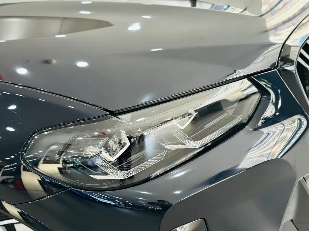 BMW iX3 — миниатюра 11