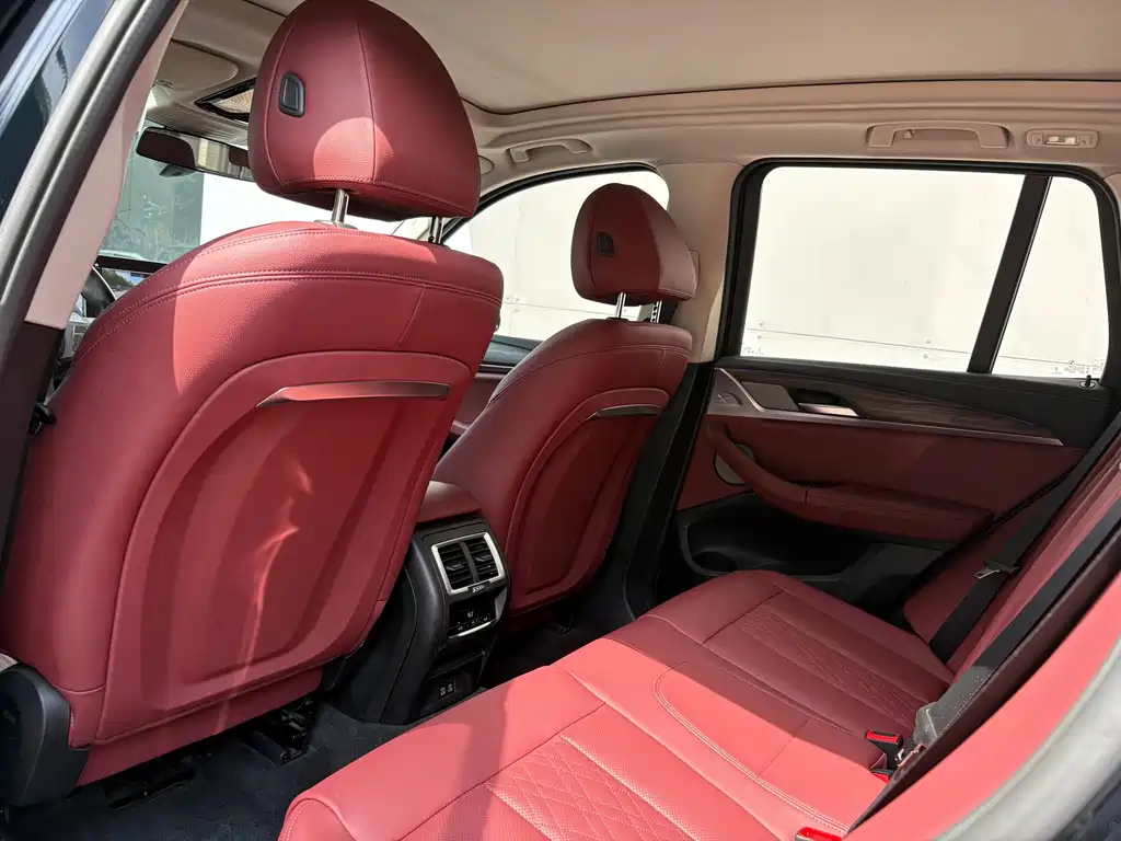 BMW X3 — миниатюра 9