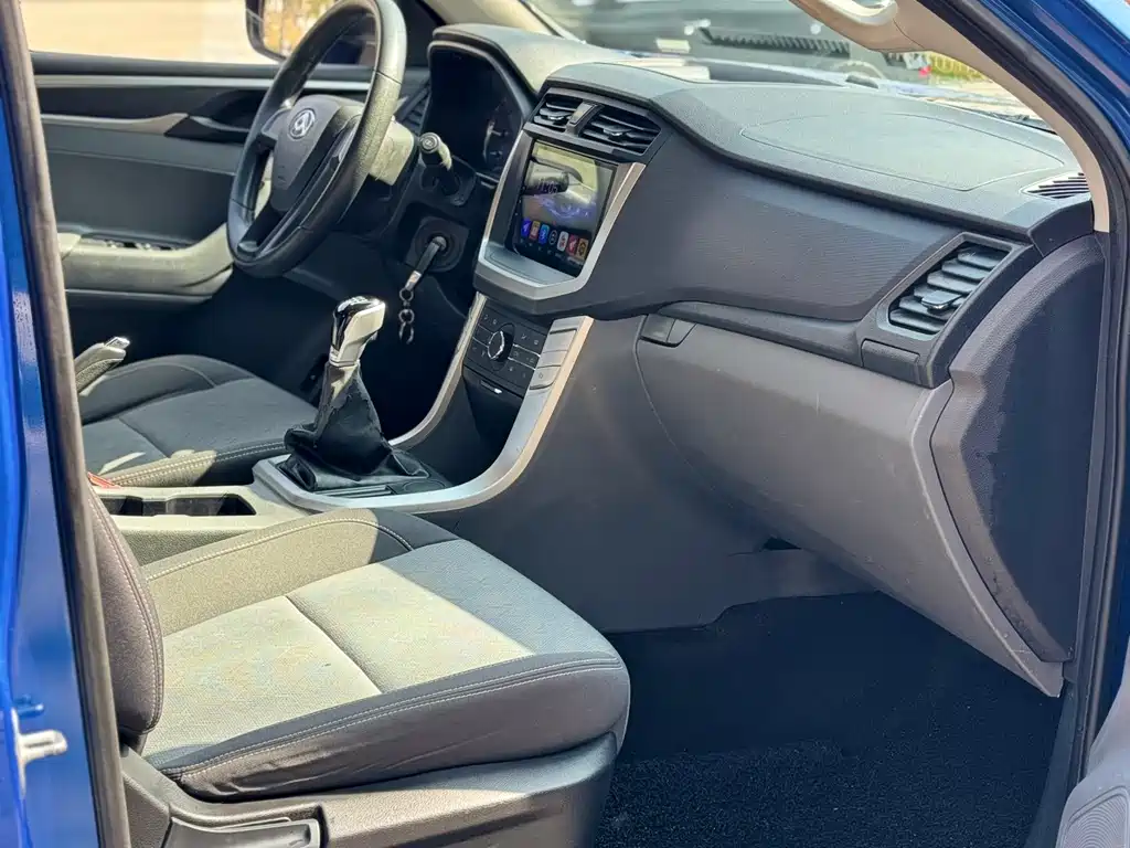 SAIC MAXUS CHASE T60