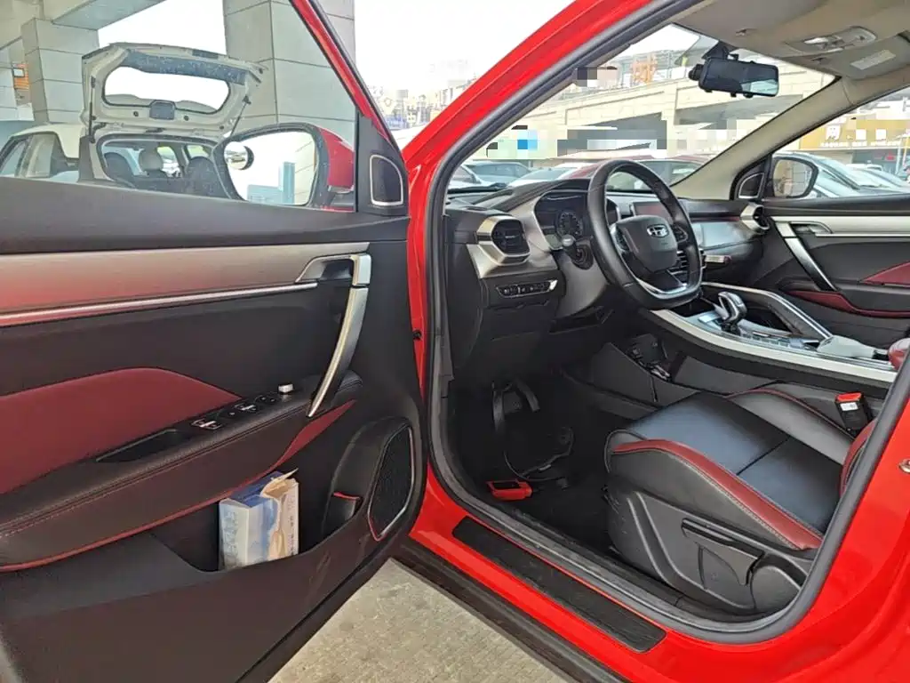Geely Binyue — миниатюра 16